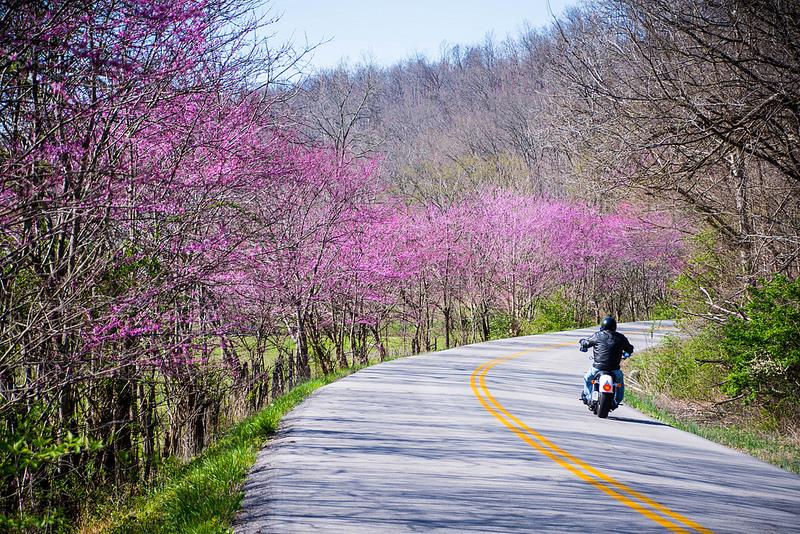 Spring is Coming – It's a Great Time for Motorcycle Riding! | EJEAS